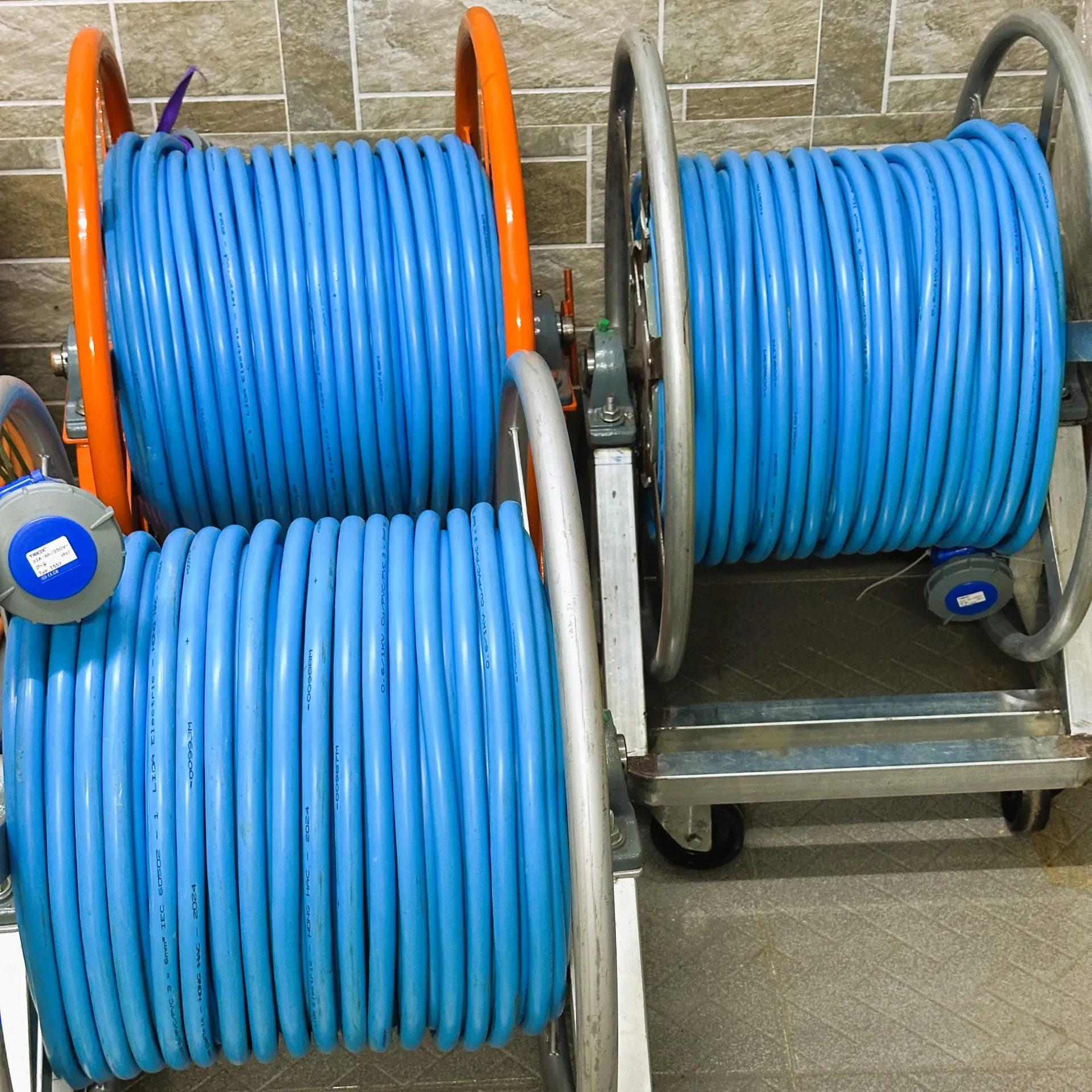 Cho thuê - Dây cáp điện 3x6 mm2